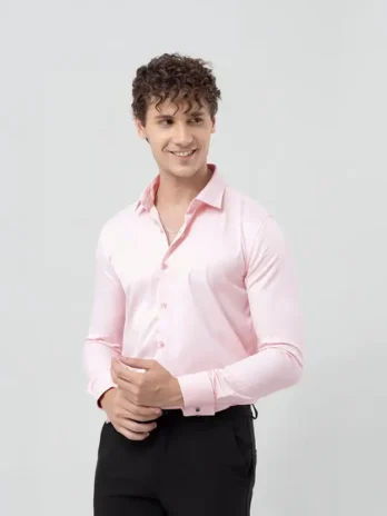 Men Slim Fit Solid Spread Collar Casual Shirt